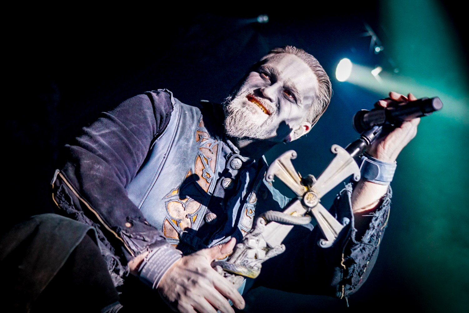 Powerwolf-18.jpg