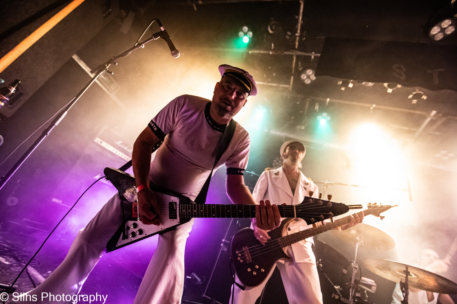 Porn-To-Hula-Farewell-Show_STWST-Linz__Andreas-Worister-15.jpg