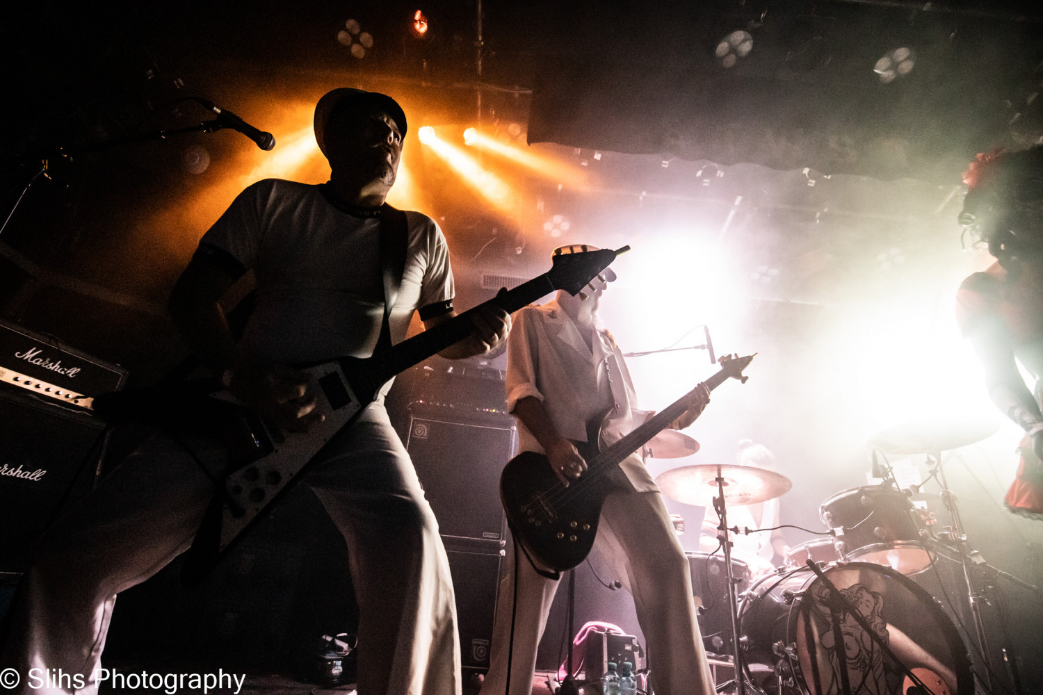 Porn-To-Hula-Farewell-Show_STWST-Linz__Andreas-Worister-7.jpg