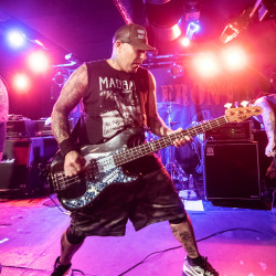 WET_20220707_0579---AGNOSTIC-FRONT---Viper-Room-Vienna.jpg