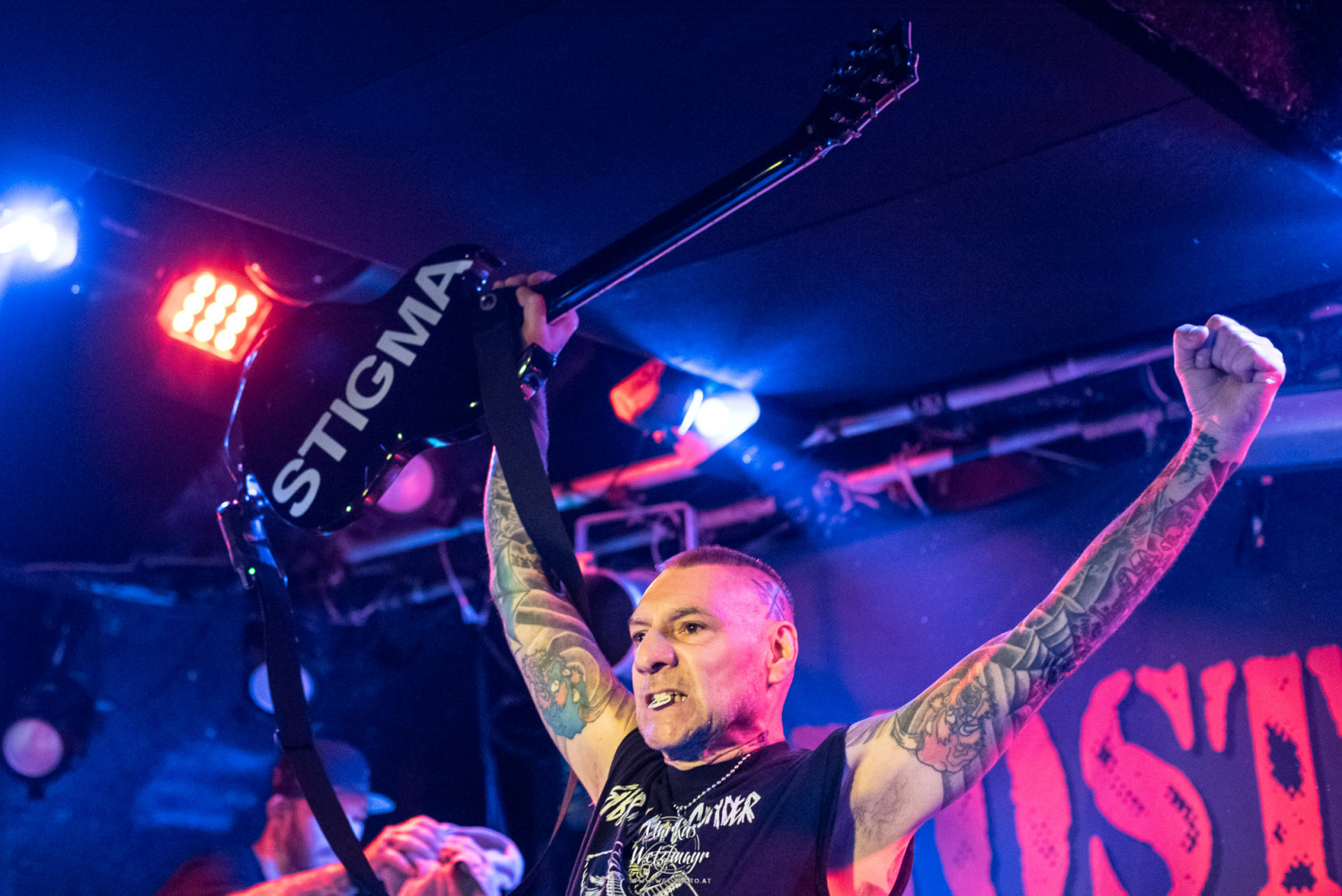 WET_20220707_0820---AGNOSTIC-FRONT---Viper-Room-Vienna.jpg