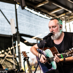 Fink_Acoustic-Lakeside-Festival-2022__Andreas-Worister-1