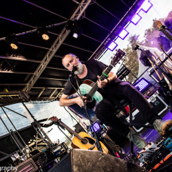 Fink_Acoustic-Lakeside-Festival-2022__Andreas-Worister-3