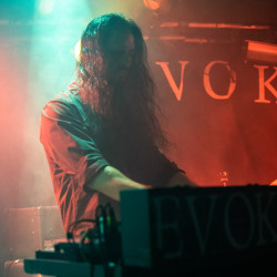 WET_20220723_1922---EVOKEN---Escaping-Epiphenomenalism-Tour-2022-Viper-Room-Vienna