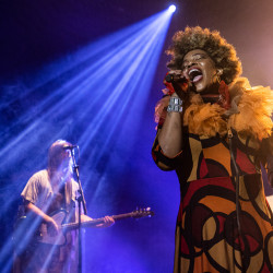 Macy-Gray--Posthof-Linz-6.jpg