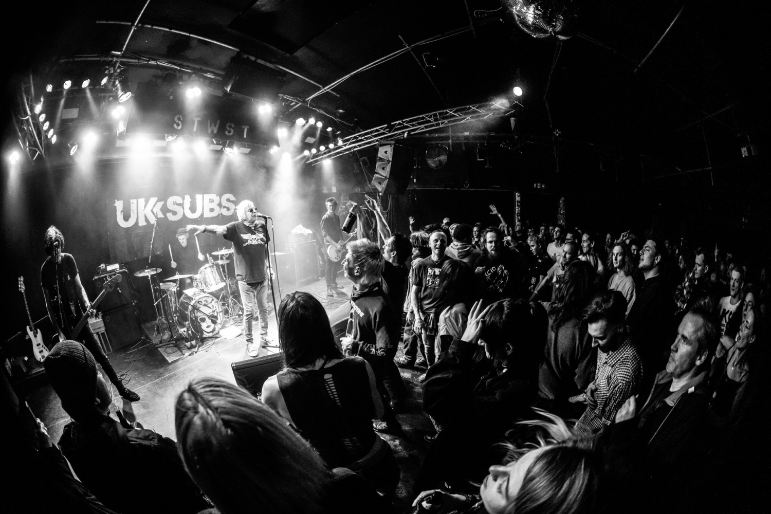 UK-Subs-Nasty-Rumours-24.jpg