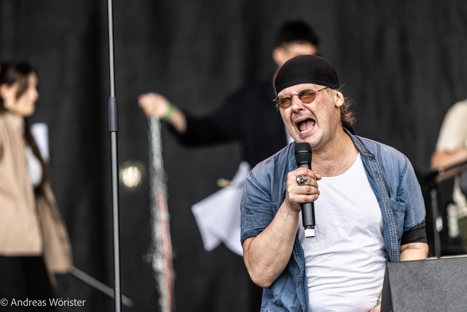 Chor-fur-Menschen-die-nicht-singen-konnen_Maifeld-Derby-Festival-2023--Andreas-Worister---subtext.at-2.jpg