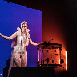 Bat-for-Lashes_Maifeld-Derby-Festival-2023--Andreas-Worister---subtext.at-3