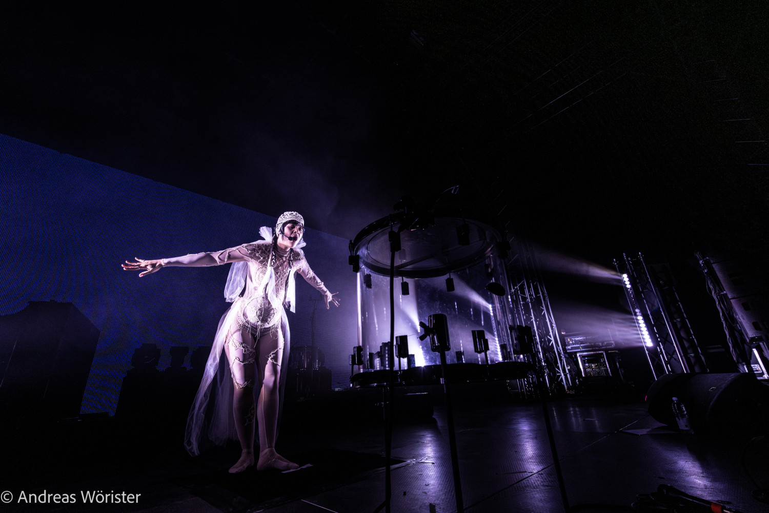 Bat-for-Lashes_Maifeld-Derby-Festival-2023--Andreas-Worister---subtext.at-7.jpg