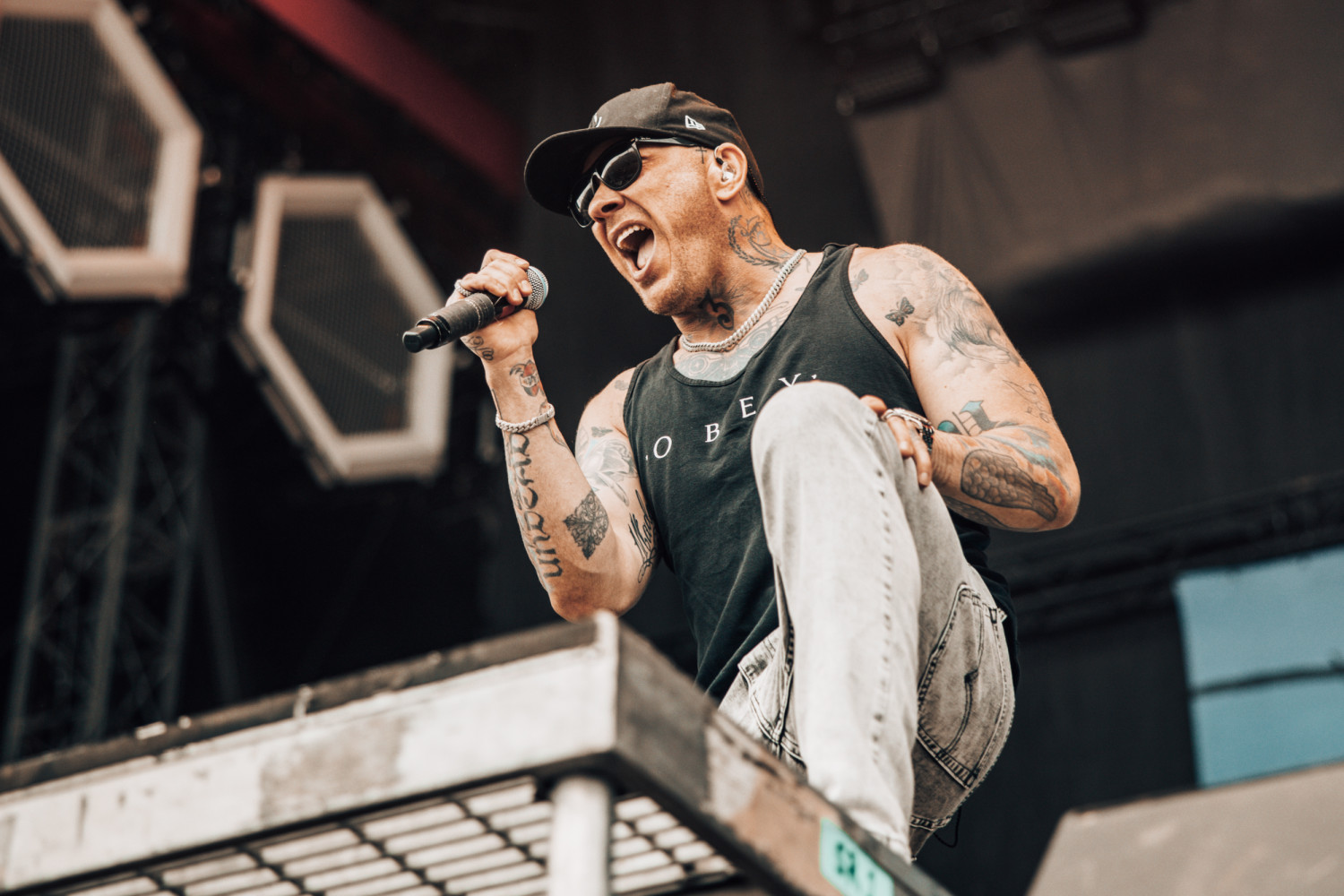 Hollywood-Undead-NR2023-11.jpg