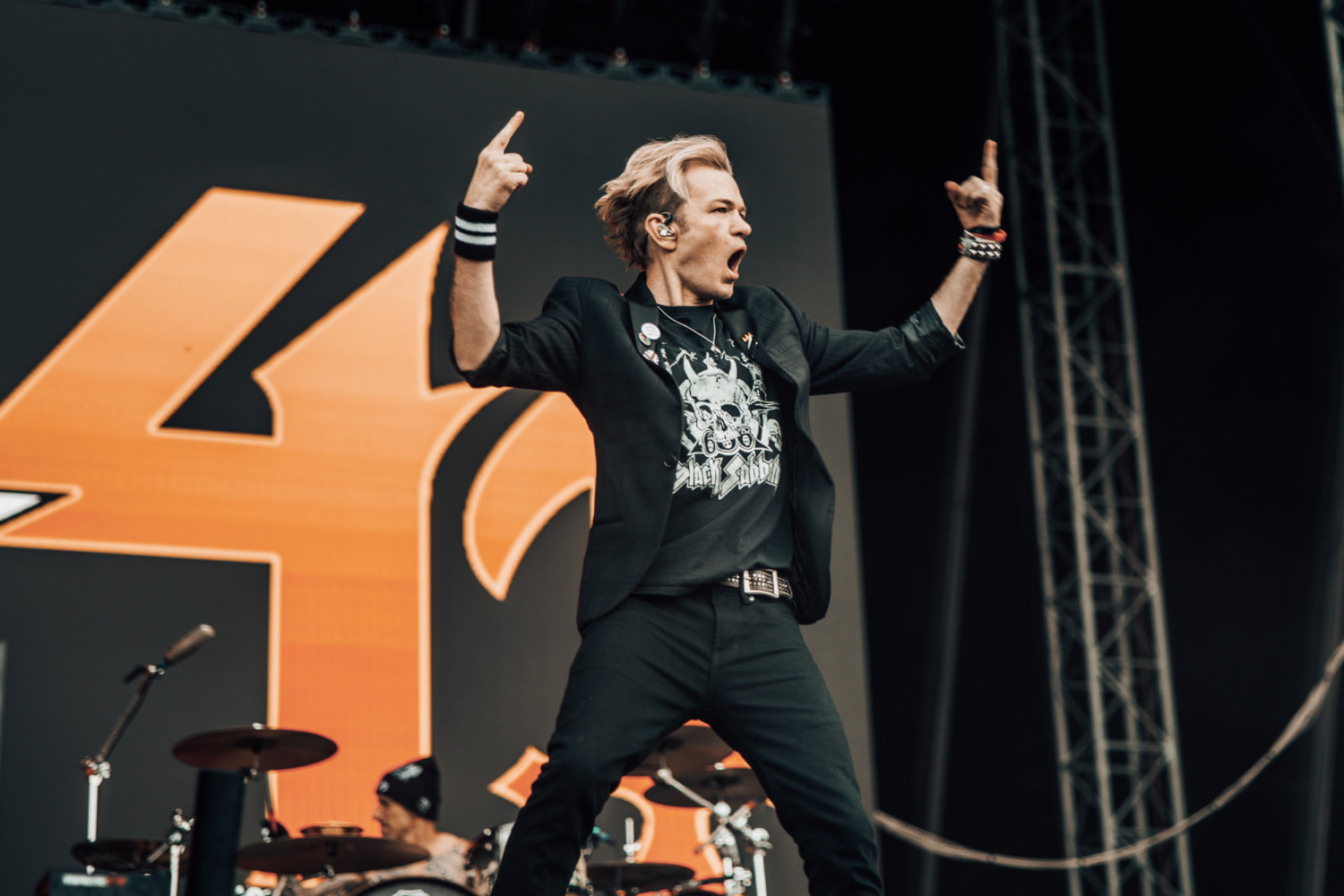 NovaRock-5.jpg