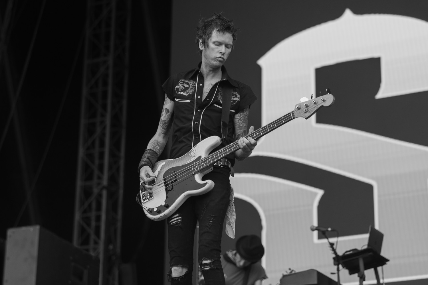 SUM41-NR2023-7.jpg