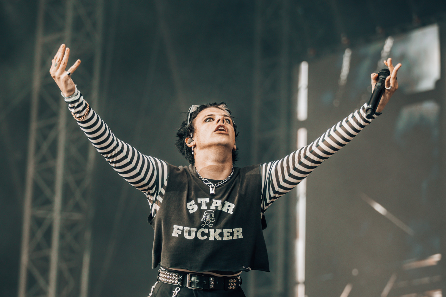 Yungblud-NR2023-3.jpg