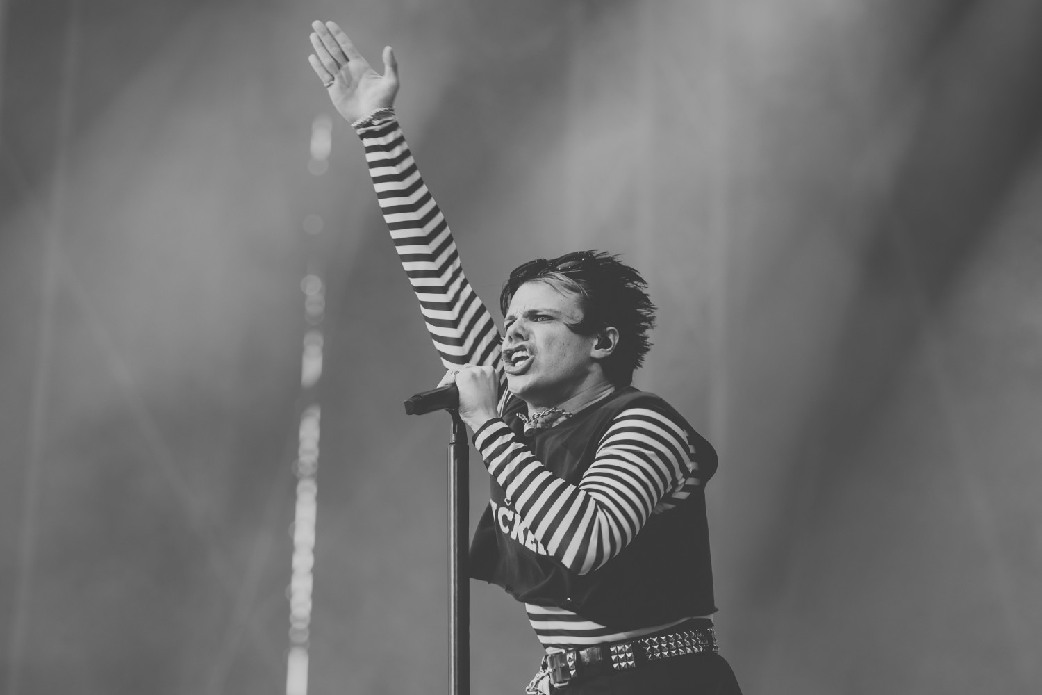 Yungblud-NR2023-4.jpg