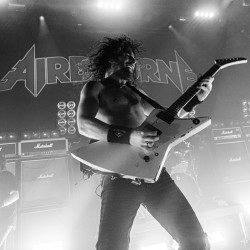 Airbourne-Red-Machete_6137