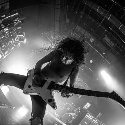 Airbourne-Red-Machete_6288