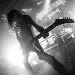 Airbourne-Red-Machete_6377