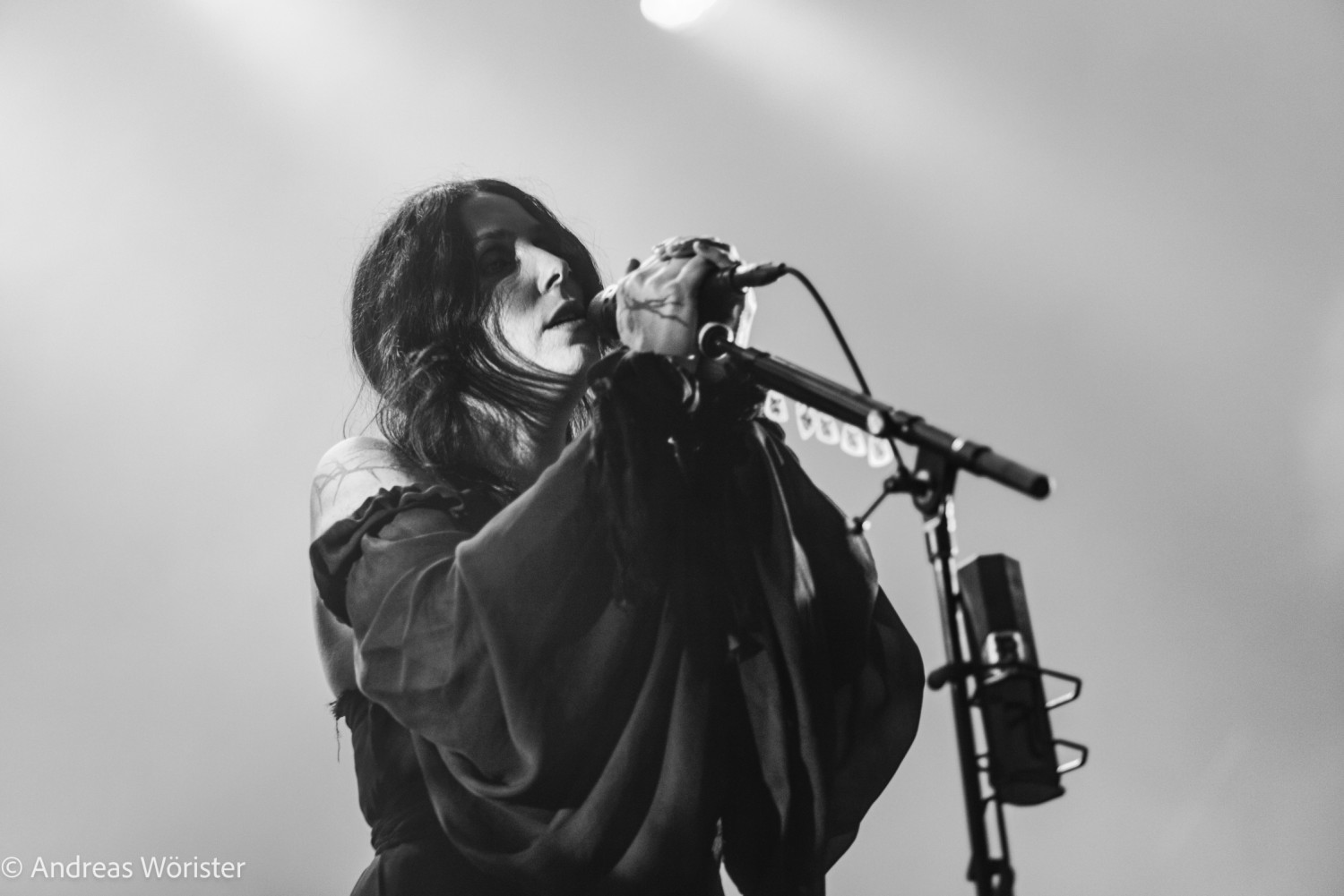 Chelsea-Wolfe--Maifeld-Derby-Festival-2024_Copyright-Andreas-Worister-3.jpg