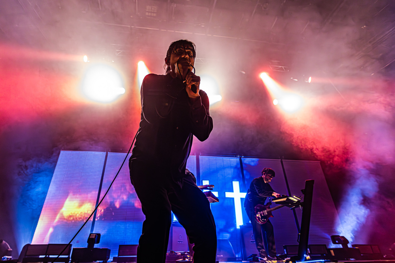 Crosses @ Posthof Linz00021