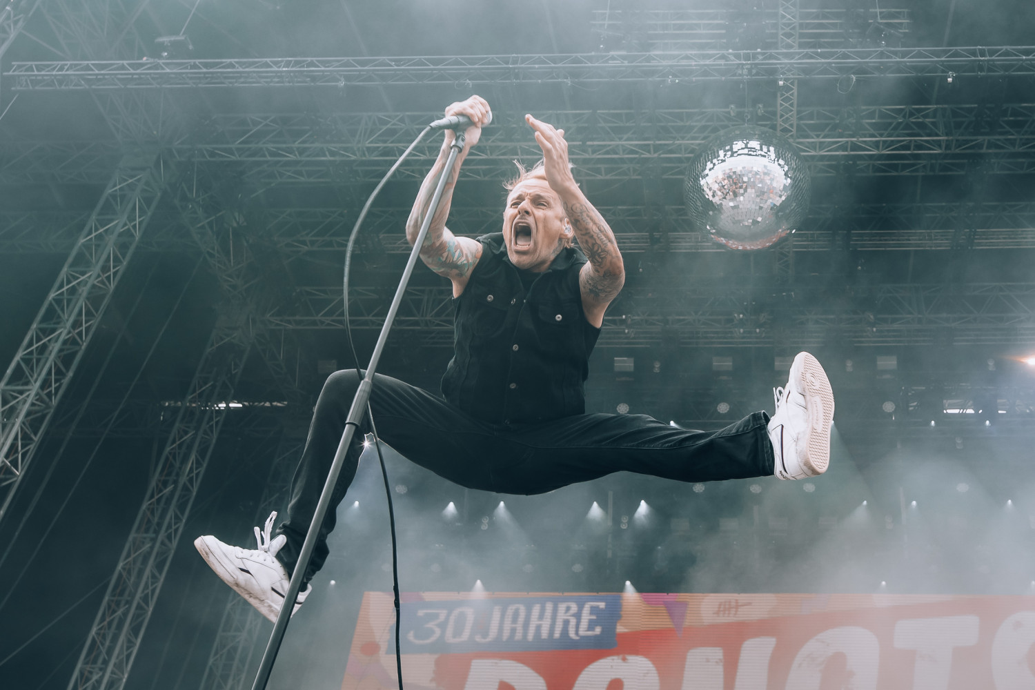 Donots-3.jpg