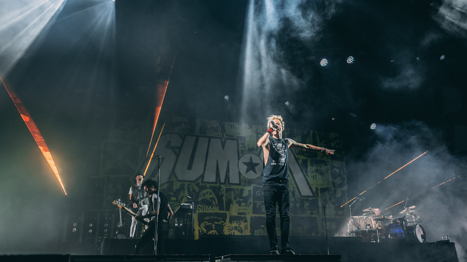 SUM41-3.jpg